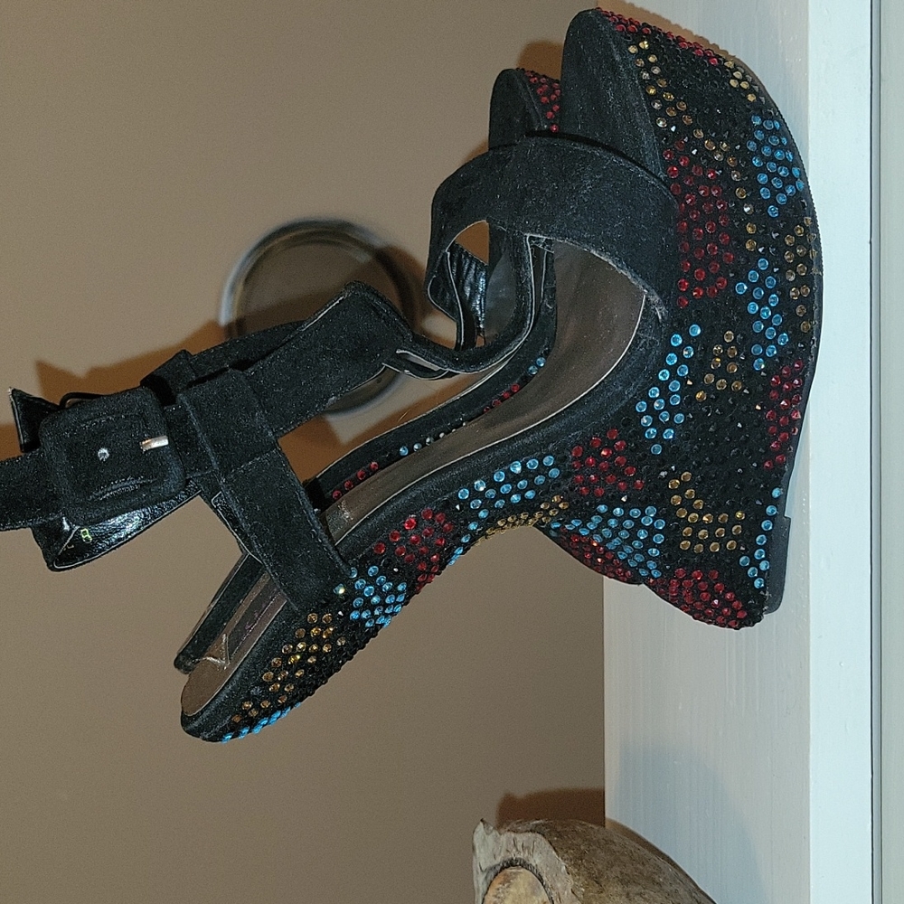SOLD Platform Curve Heeled Platform - Picture 5 of 13